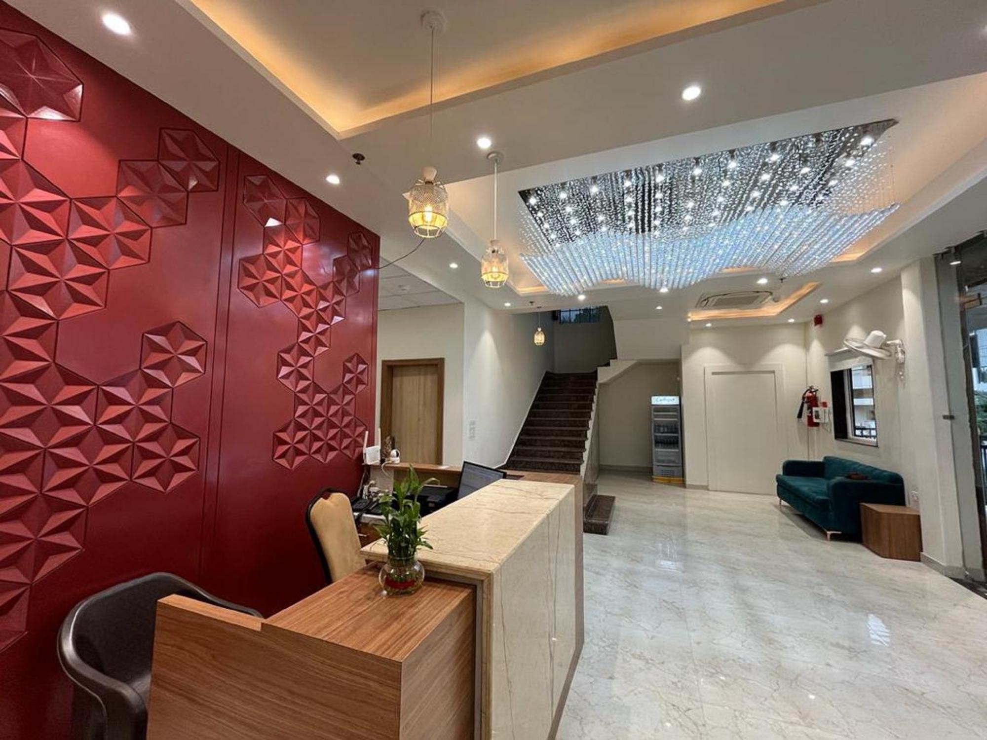 Hotel Satsang Grand Βαρανάσι Εξωτερικό φωτογραφία
